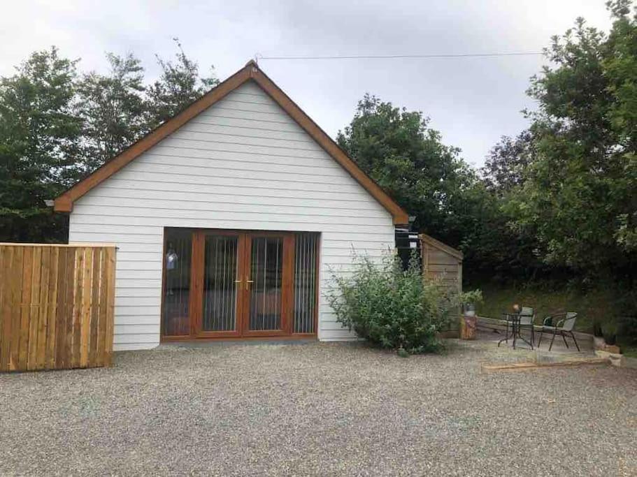 Little Oaks Apartment Boulston